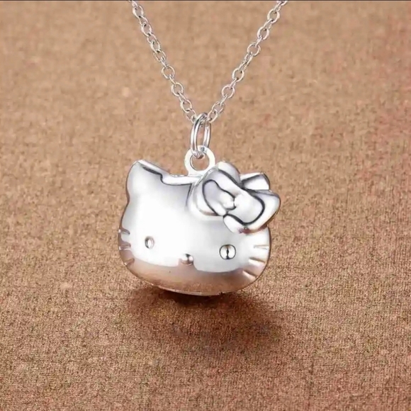 New 925 stamped Plated Hello kitty Locket and Bracelet set.  BOTH ARE LOCKETS - Picture 10 of 16